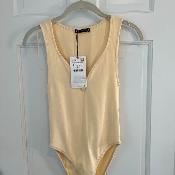 Zara Bodysuit - Picture 1 of 3